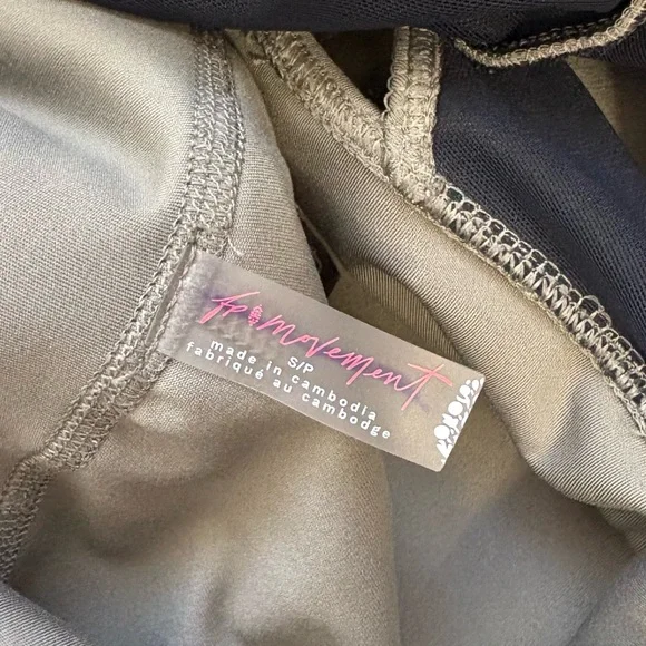 Free People Fp Movement Size Small Sage Green Cut Out Cross Back Jumpsuit Gym - Picture 7 of 7